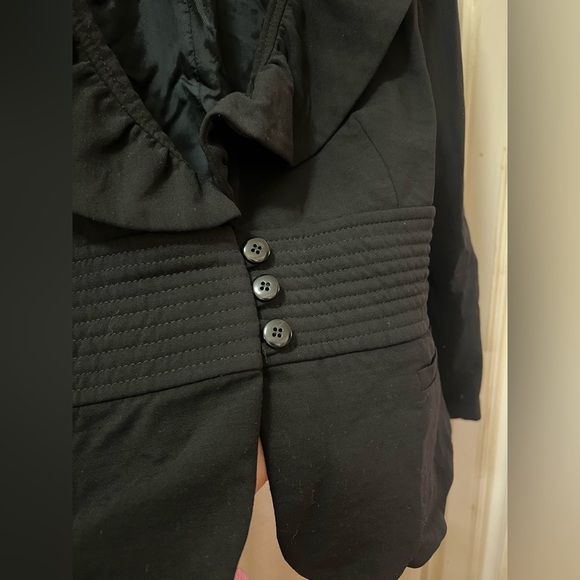 Armani Collezioni Black Wool Blazer Made in Italy Size 12 Button Up Ruffles - Picture 4 of 13